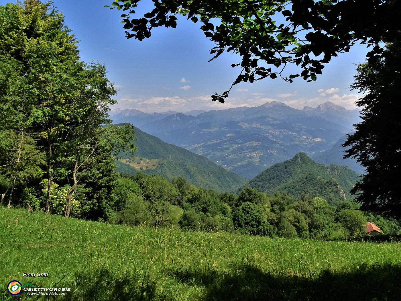 63 Bella vista dal Roccolo Spadi.JPG